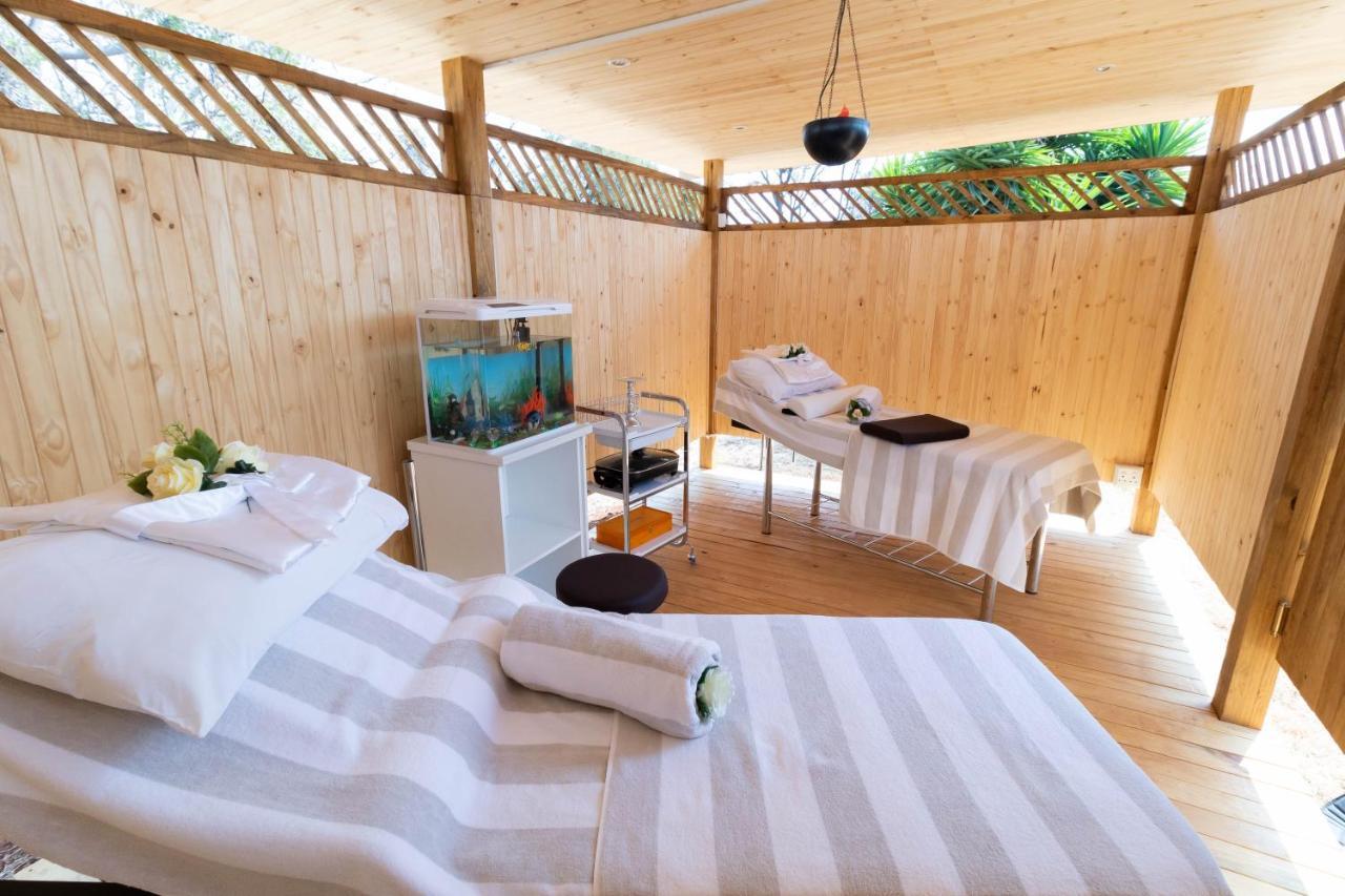 Graceland Conference And Lifestyle Centre Akasia Екстер'єр фото