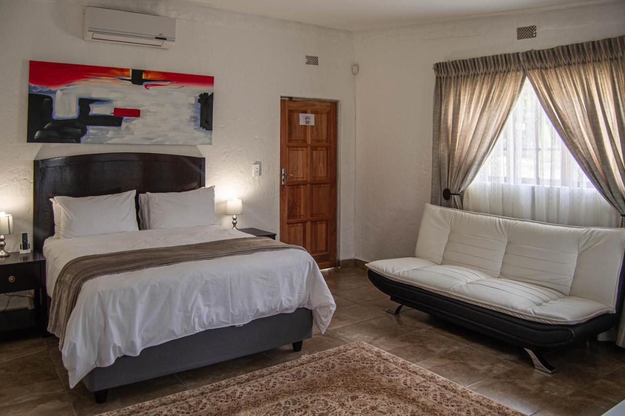 Graceland Conference And Lifestyle Centre Akasia Екстер'єр фото