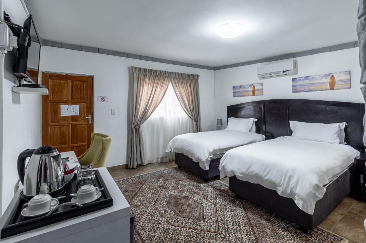 Graceland Conference And Lifestyle Centre Akasia Екстер'єр фото
