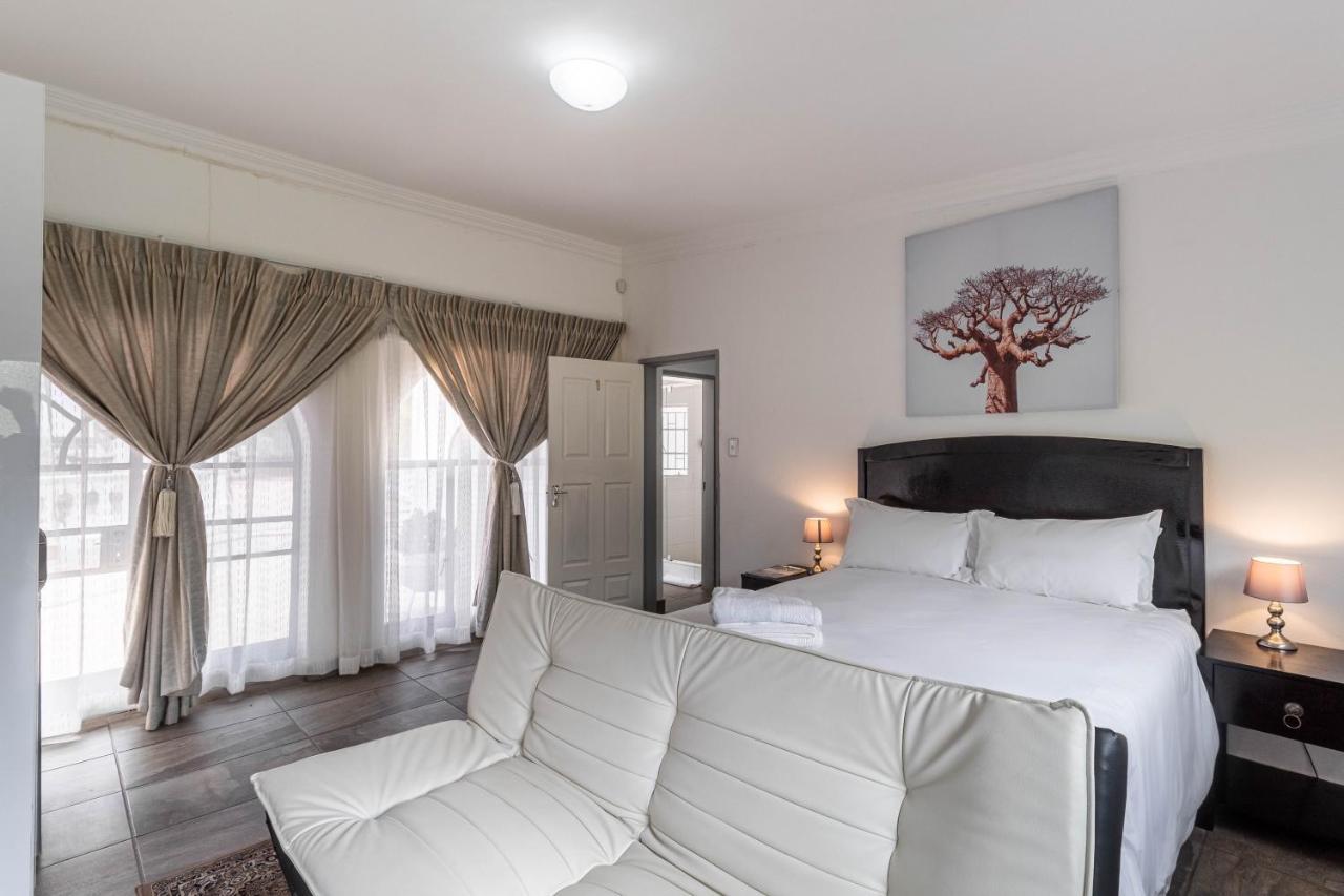 Graceland Conference And Lifestyle Centre Akasia Екстер'єр фото