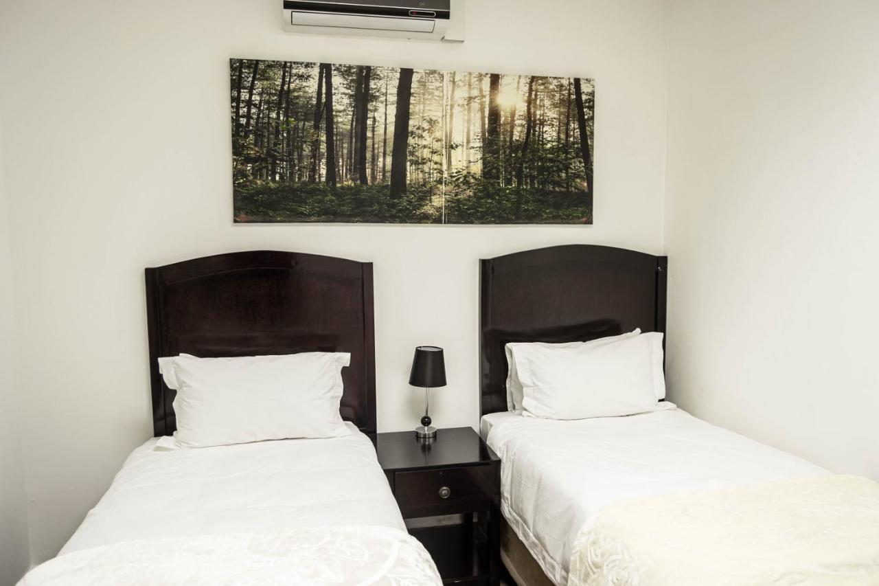 Graceland Conference And Lifestyle Centre Akasia Екстер'єр фото
