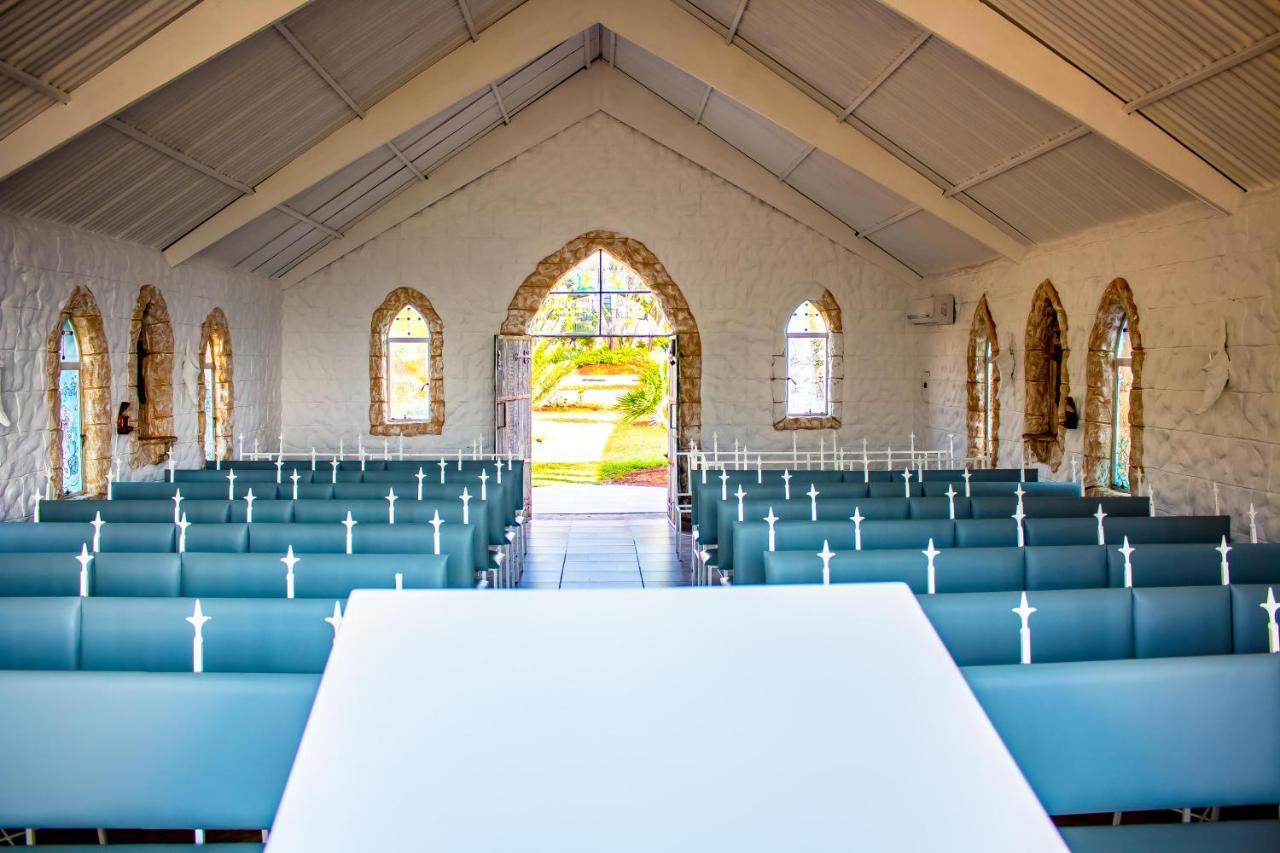 Graceland Conference And Lifestyle Centre Akasia Екстер'єр фото